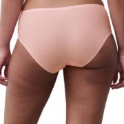 C26440-094_TU_SOFTSTRETCH_ECOM_CROP_WEB_WH_BK